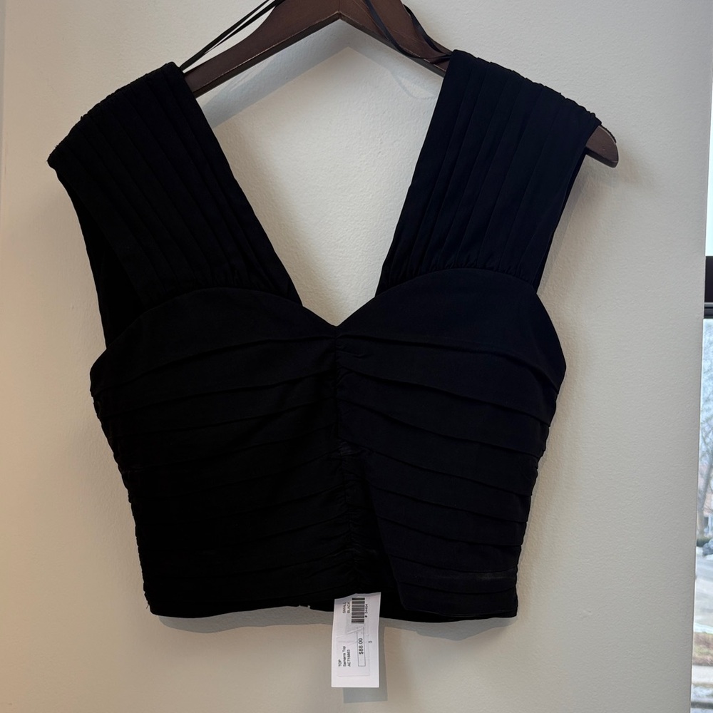 Astr - Samara Black Sleeveless Top